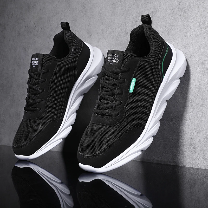 

Men's And women's Breathable Sports Shoes For Running, walking, fitness Sports Shoes, Casual Shoes