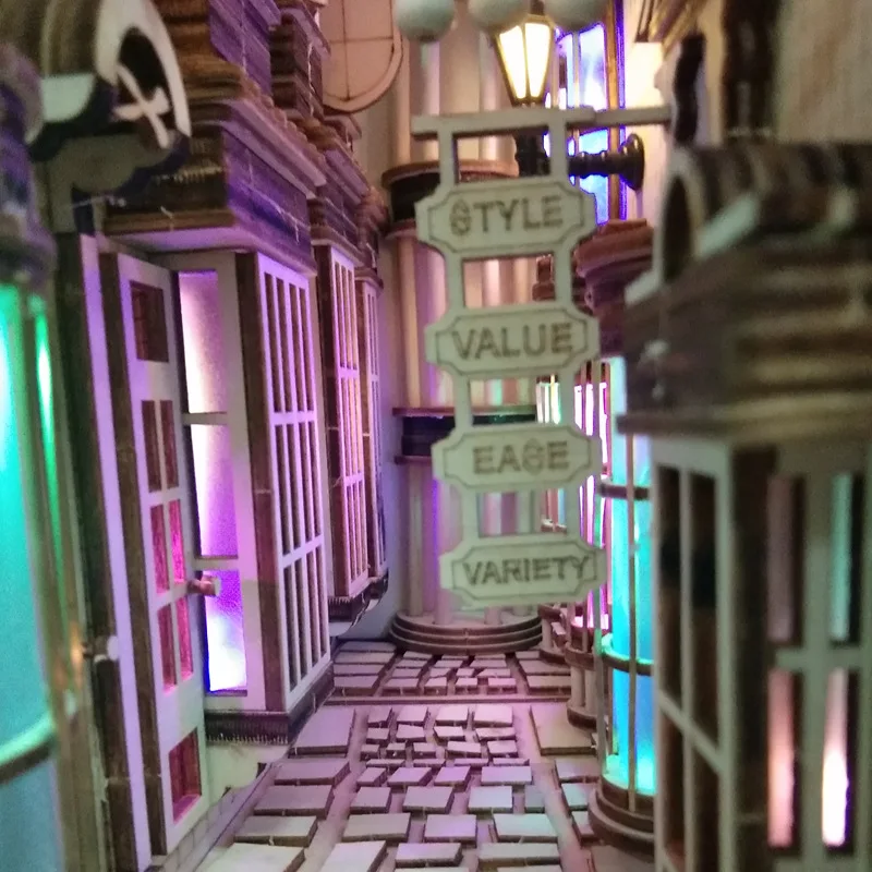 

DIY KIY Diagon Alley Wooden Book Nook Art Bookends Removable Handmade Book Decoration Castle Building Bookshelf Birthday Gift