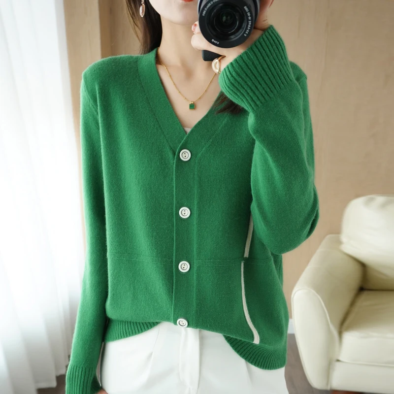 

2021 autumn and winter new sweater woman V-neck cardigan casual Korean knit top plus size women's jacket long sleeves