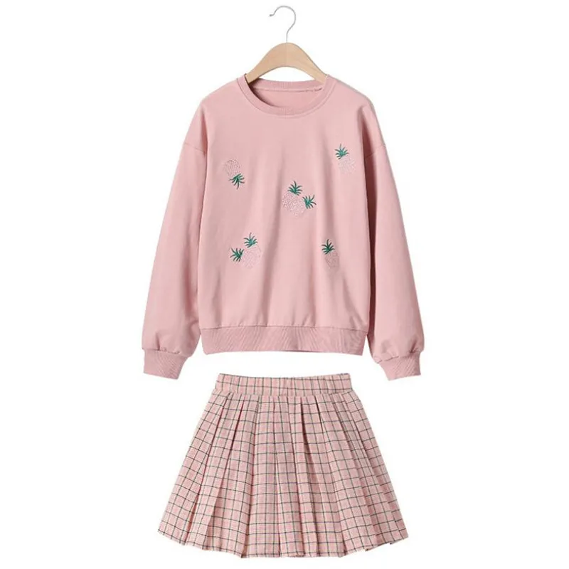 

DFXD комплекты одежды для девочек, модный осенний пуловер с длинным рукавом и вышивкой ананаса, свитшот + клетчатая плиссированная юбка, одежда для девочек