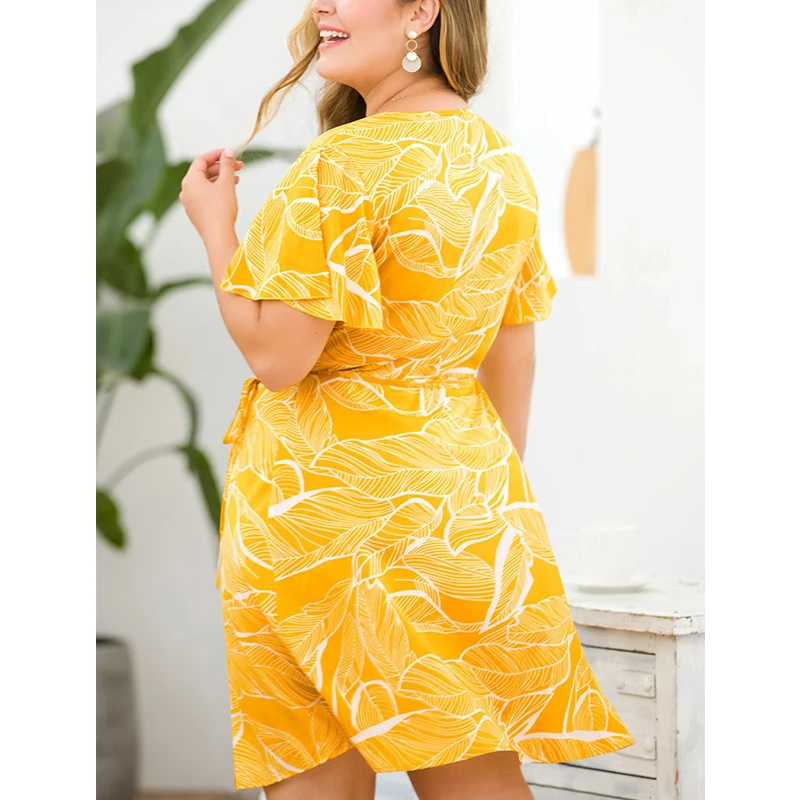 Желтое платье с v образным вырезом и коротким рукавом принтом модная летняя