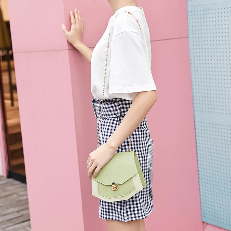 

Chain bag female 2020 new Korean fashion contrast crossbody bag cute little square bag simple mobile phone bag in summer
