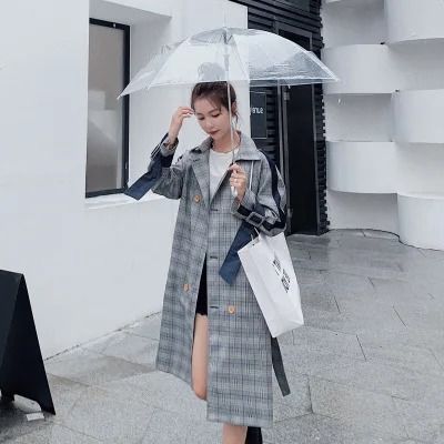 

Клетчатые сшитые ветровка Для женщин Двойной Брестед нагрудные карман средней длины на осень с обхват талии закрытия для худеньких женщин ...