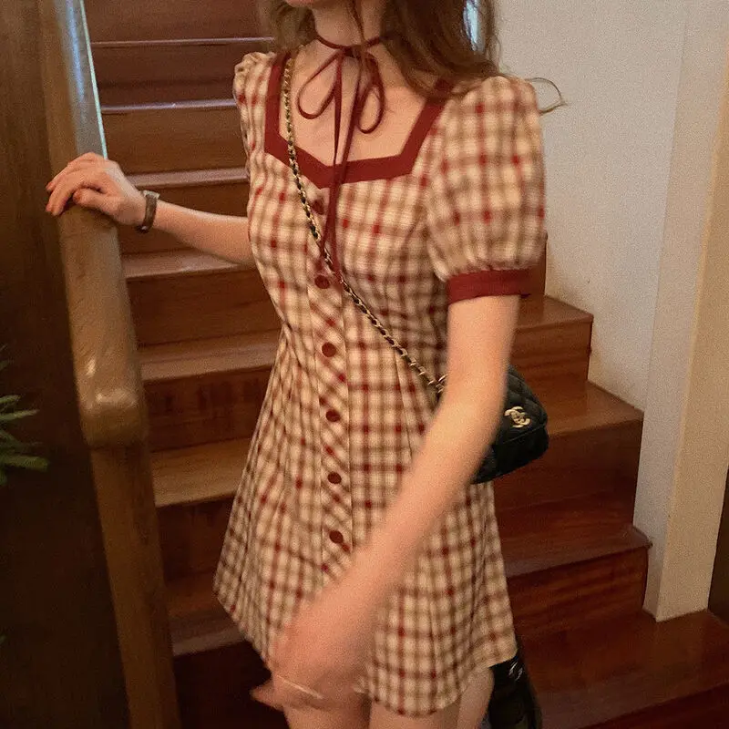 Женское винтажное платье с коротким рукавом квадратным воротником в клетку