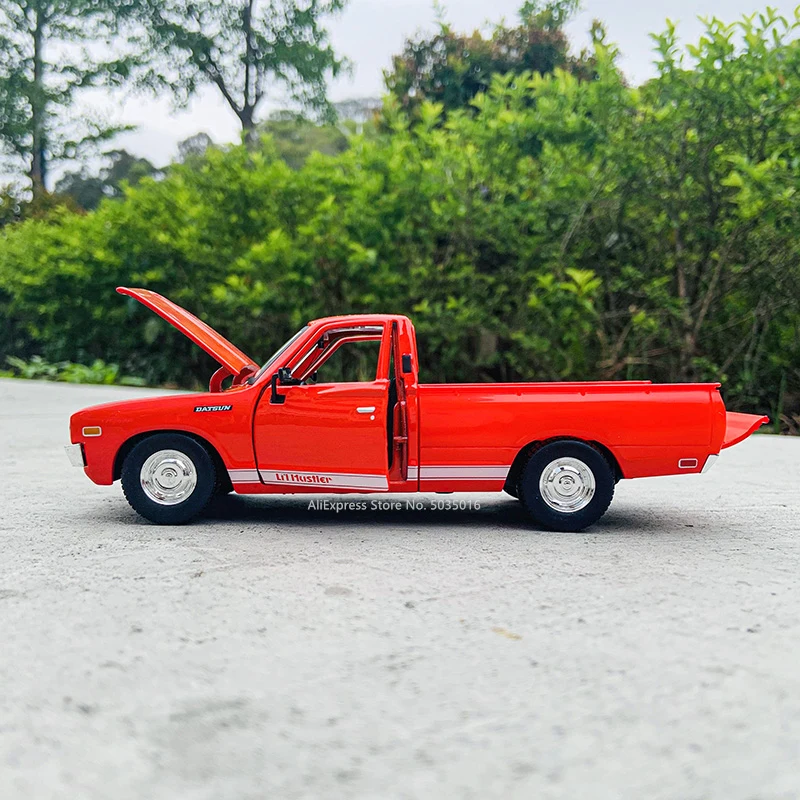 Пикап Maisto 1:24 Nissan Datsun 1973 620 красная конверсионная модель автомобиля из сплава