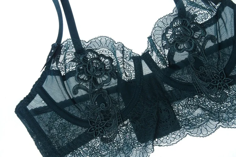 

French Sexy Lace Women's Pink Bra Set 2021 Embroidered Ultra-Thin Gather Sexy Lace Edge Ladies Plus Size Red Lingerie Set Sexy