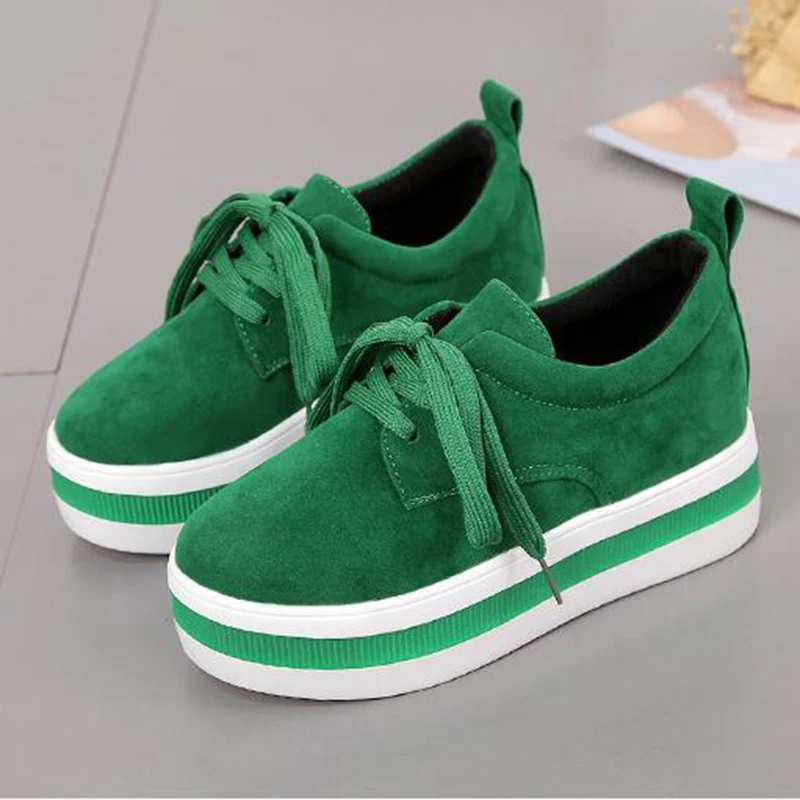 Весенняя женская обувь на толстой подошве женские замшевые кроссовки платформе