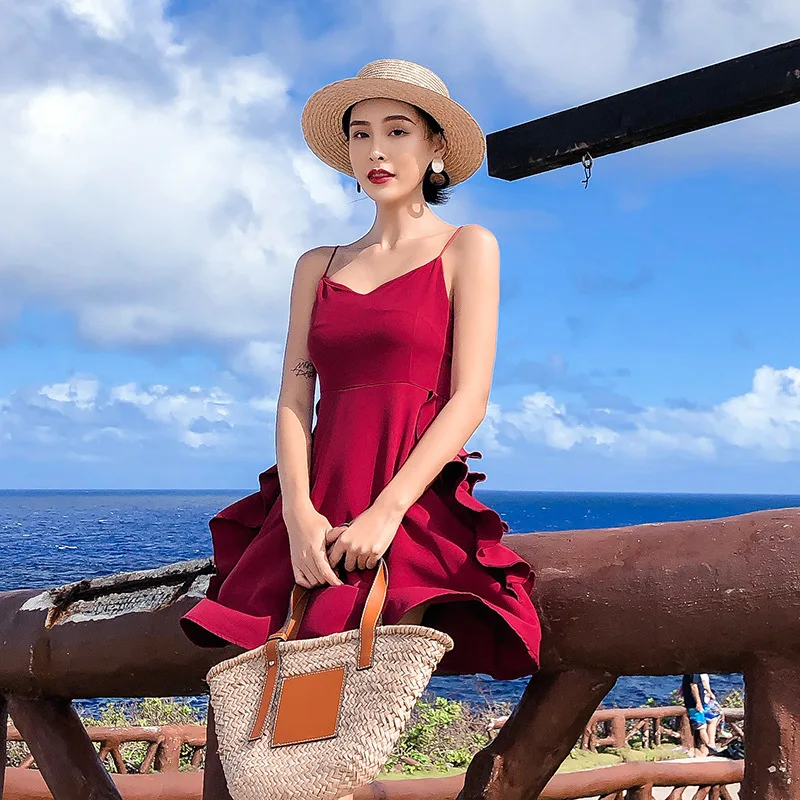 

New holiday beach skirt female Thai sexy halter skirt Phuket red dress sexy hot mini skirt temperament chiffon skirt