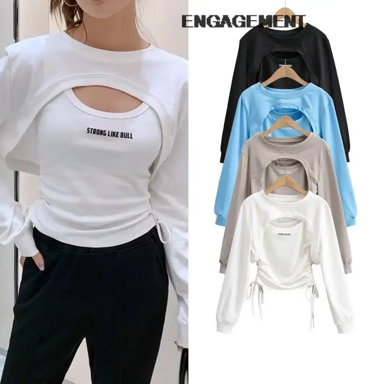 

Hoodies & Sweatshirts