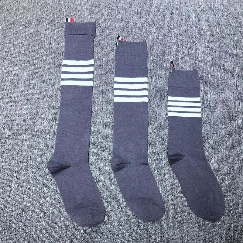 TB THOM Men's Socks Luxury Brand White 4-bar Stripes Socks Women's Cotton Casual Street Fashion Wholesale TB Stockings Ins 3 Pc