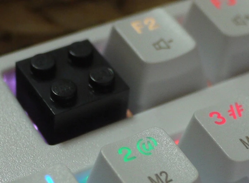 Каучуковые колпачки для механической игровой клавиатуры Cherry Mx Switch белые черные