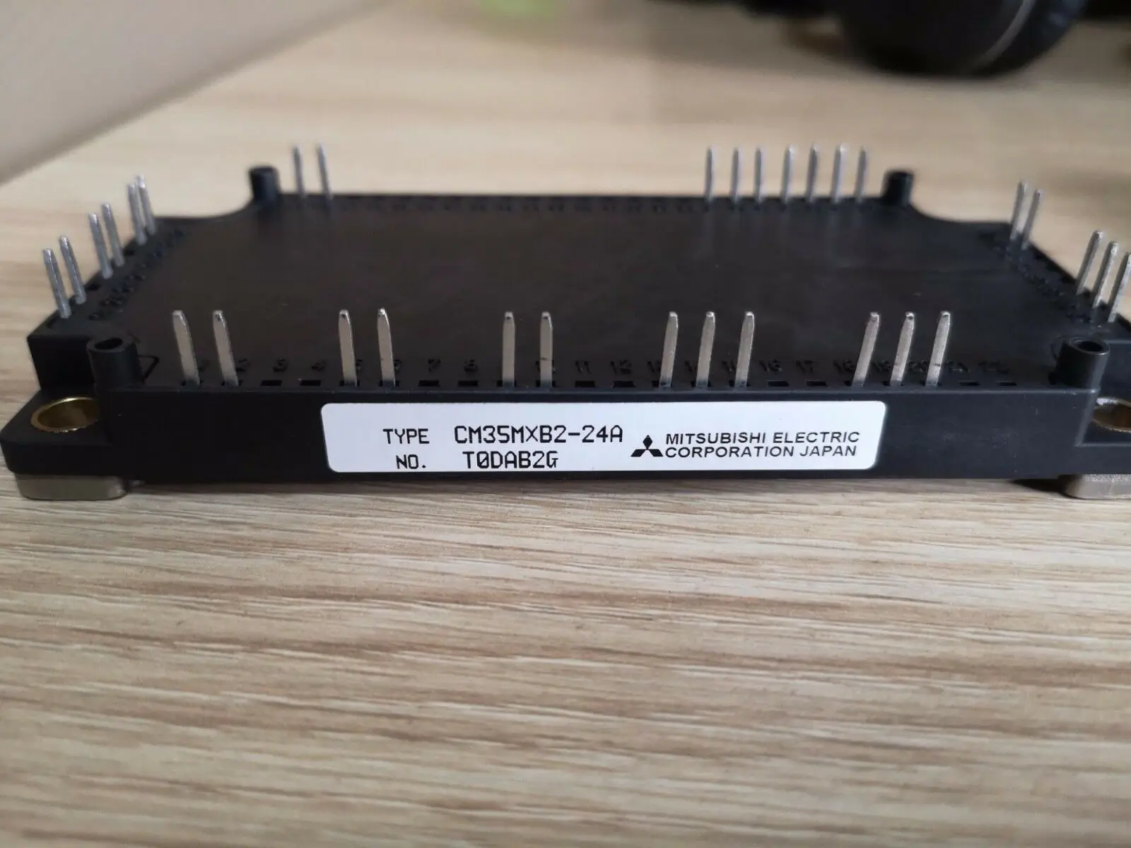

Модуль MITSUBISHI CM35MXB2-24A CM35MXB224A, 1 шт., новый