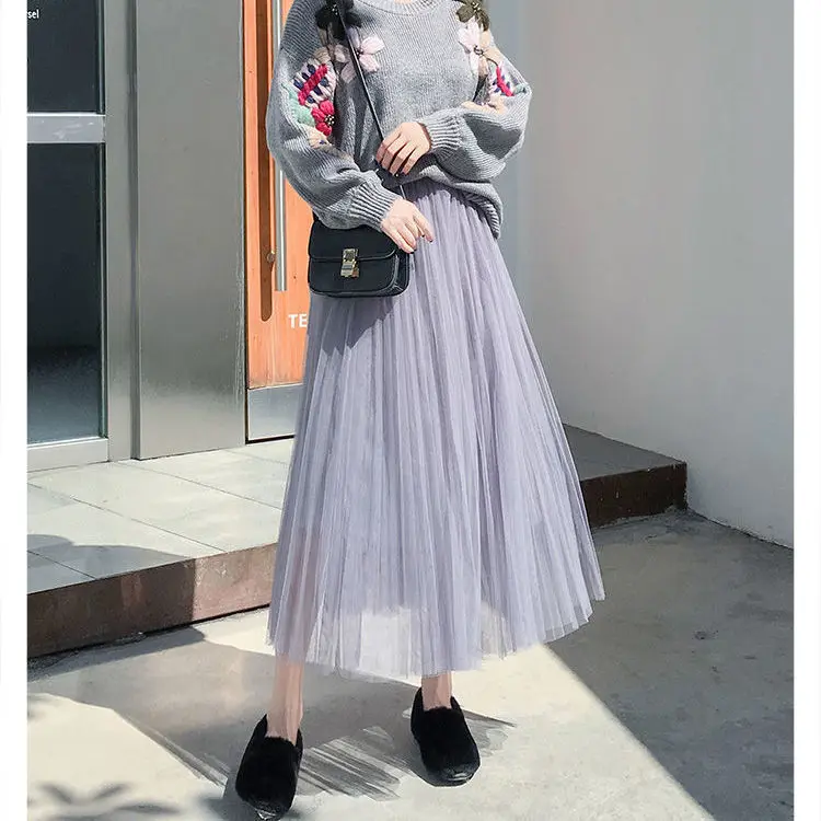 

Four seasons can wear mesh skirt, medium length pleated skirt, high waist and thin, versatile A-line skirt, fairy skirt and long
