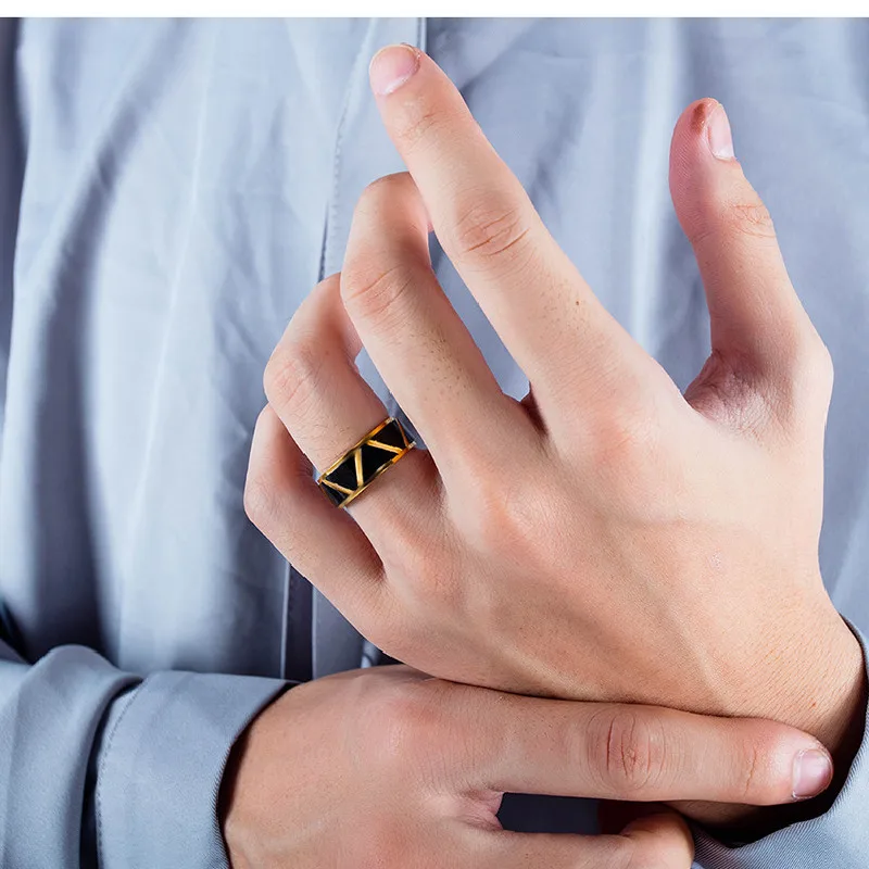 Мужское кольцо из титановой стали черное золото | Украшения и аксессуары