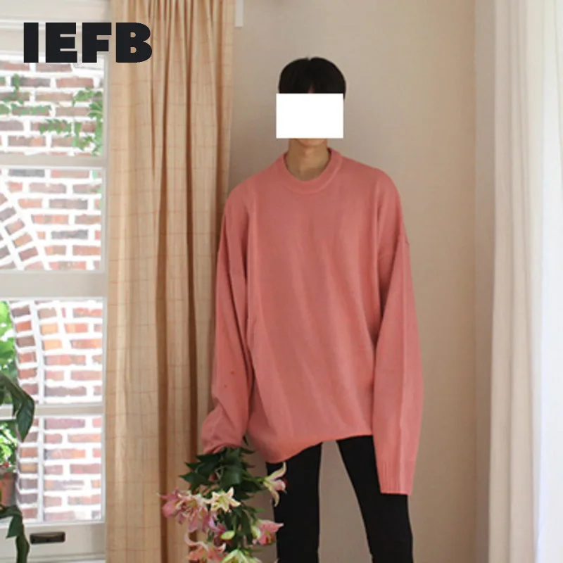

IEFB мужская одежда розовый корейский тренд свитер свободный рукав летучая мышь однотонная трикотажная одежда Модный пуловер мужские вязаны...