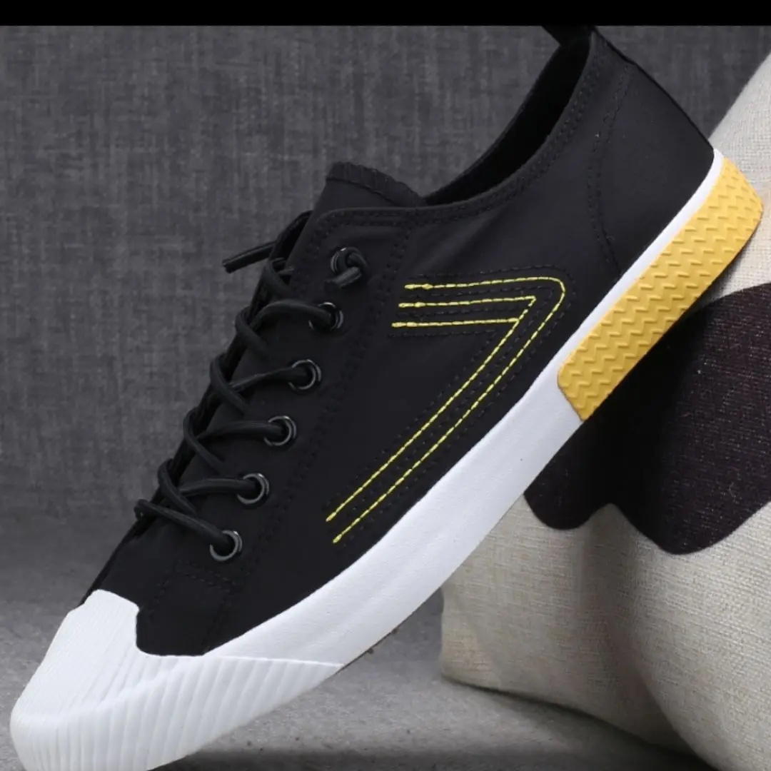 

All black men's shoes canvas shoes spring new trend Joker flat shoes breathable men's shoes