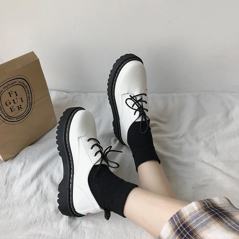 Женские кроссовки в Корейском стиле универсальные туфли-оксфорды с закрытым