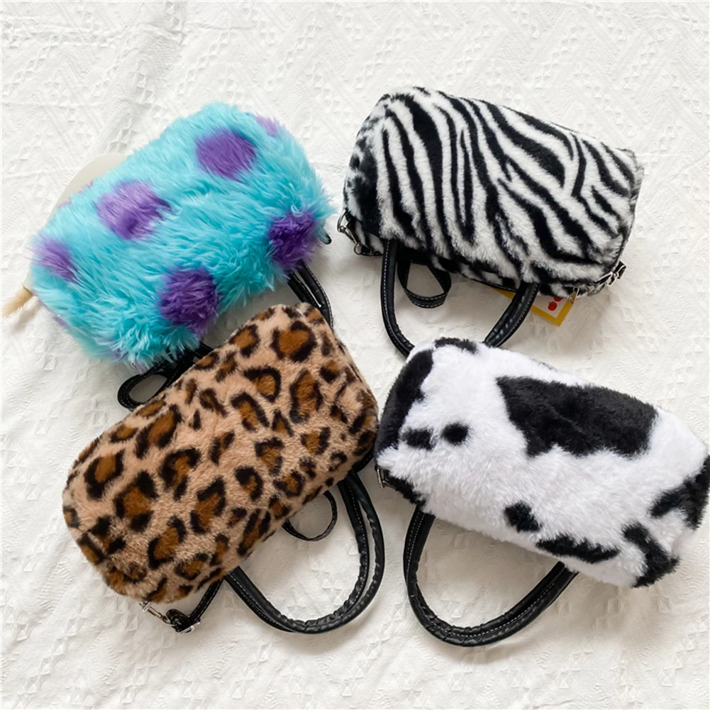 

Contrast Color Women Small Shoulder Bags Fashion Design Cool Girls Furry Clutch Purse Handbags Soft Plush Ladies Crossbody Bag