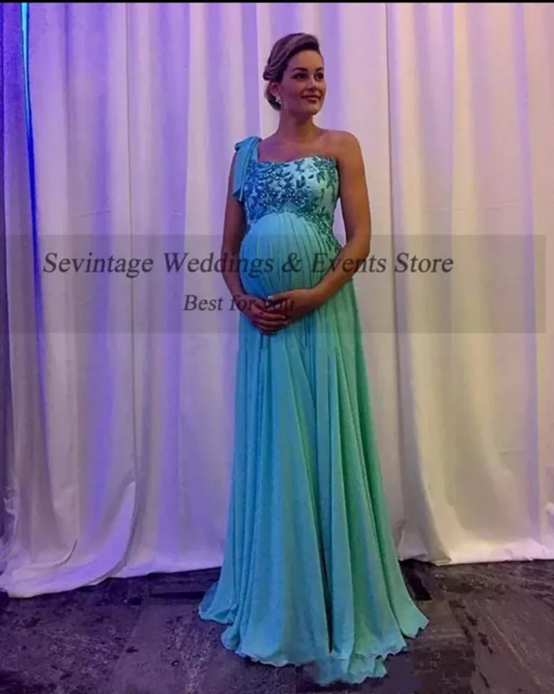 Рисунок 2 - Платье на одно плечо с кружевной