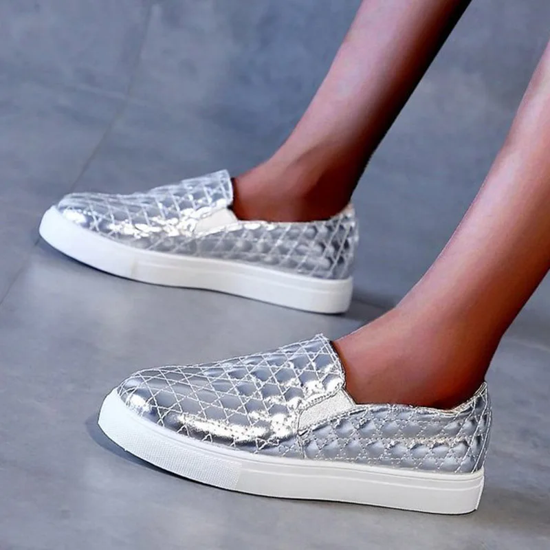 Лоферы женские в клетку повседневные без застежки радужные на плоской подошве