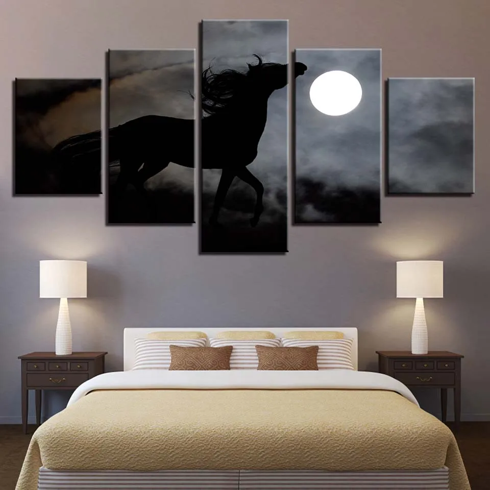 Модульные картины на холсте настенные HD принты плакаты 5 шт. лошадь бег лунном