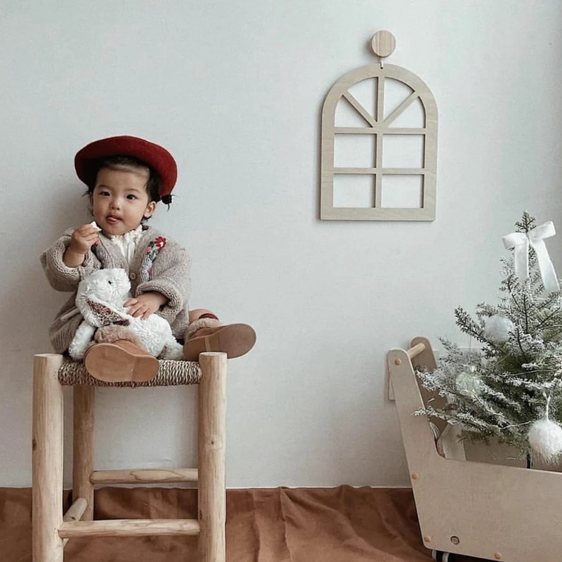 

Hollow Window Wood Crafts for Children's Room Natural Wooden Slices Embellishment Home Decor Photography Props