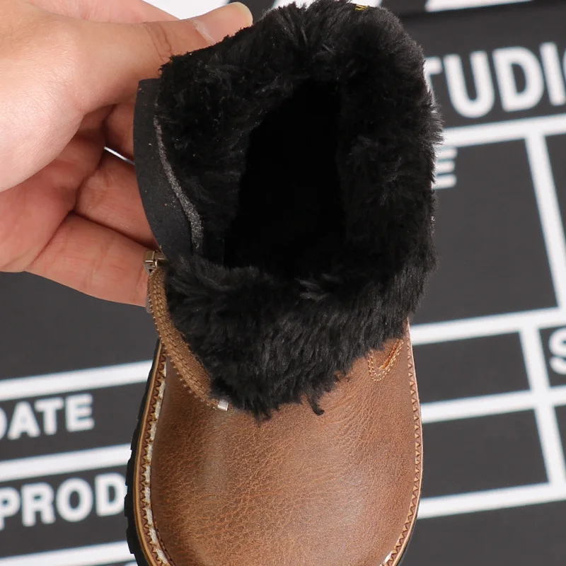 brown with fur style Новые Зимние Детские Ботинки martin; модные ботинки для девочек с боковой молнией; качественные ботинки из микрофибры для мальчиков; теплая детская обувь с мягкой подошвой - Цвет: brown with fur style