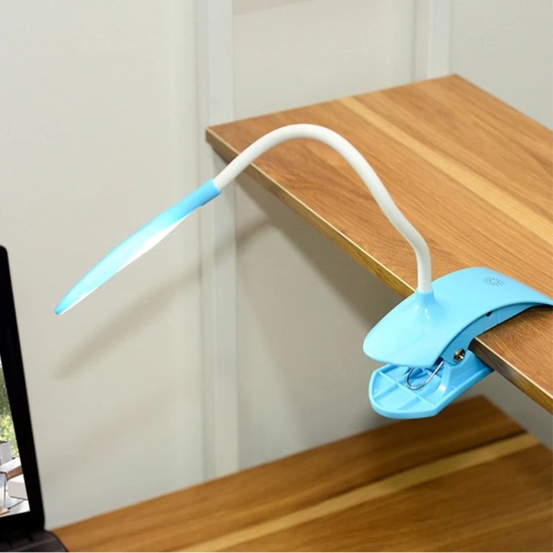 

Clip Desk Lamp 360 Flexible Gooseneck Bed Light Premium Hose USB Clip Desk Lamp Eye Protecting LED Light for Kids and T3EC