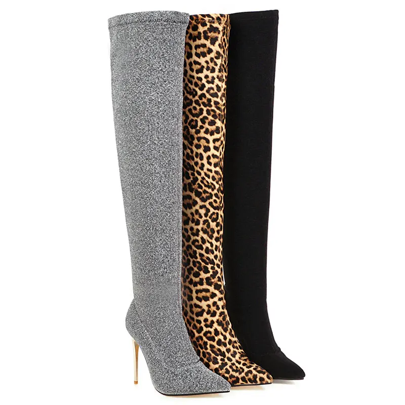 Женские сапоги выше колена с острым носком без застежки на тонком