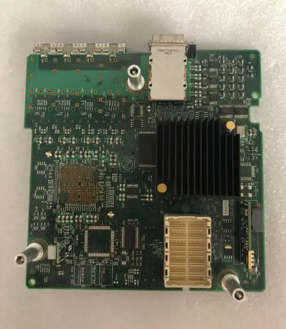 303 151 001A VNX5300 DPE SP убедитесь что новый в оригинальной коробке. Обещано отправить