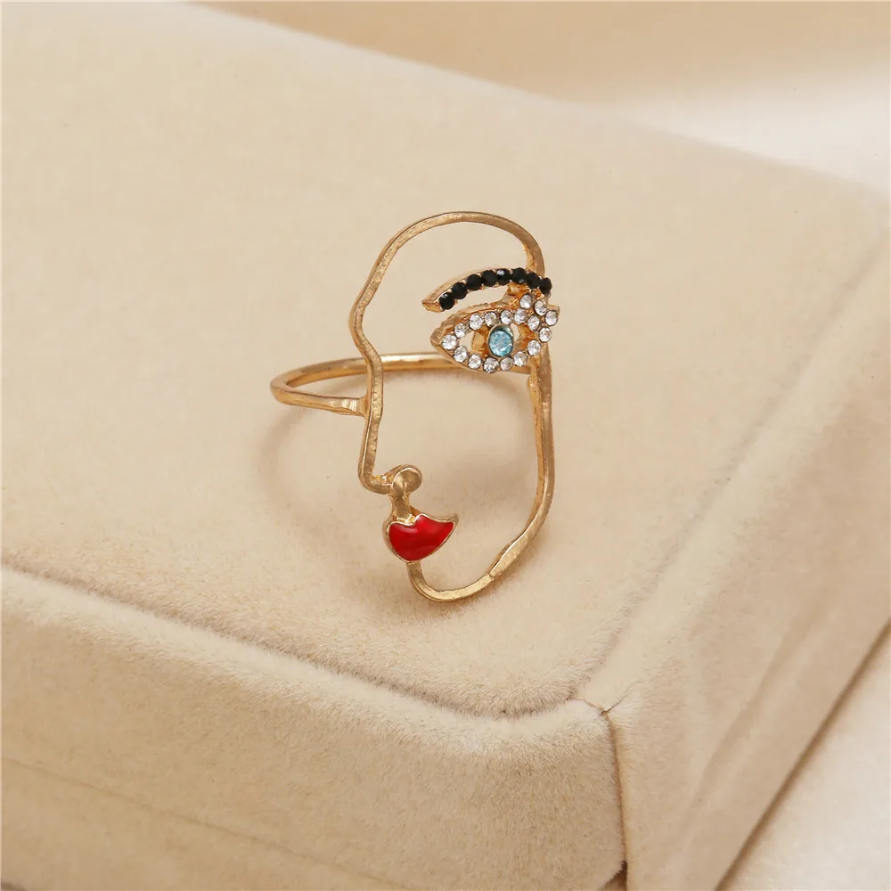

Vintage Ancient Gold Color Lady Face Rings for Women Punk Hip Hop Enamel Lips Crystal Eyes Ring Fashion Jewelry Best Gift