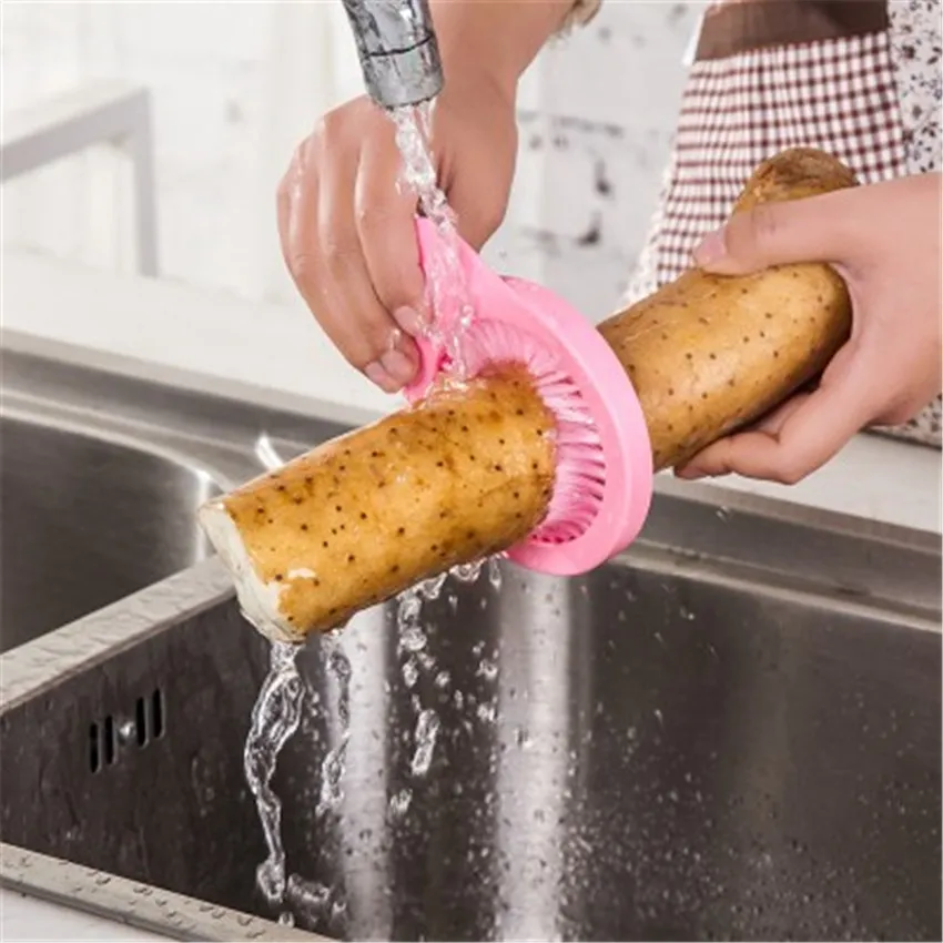 Щетка для чистки овощей моркови огурца портативная многофункциональная щетка с