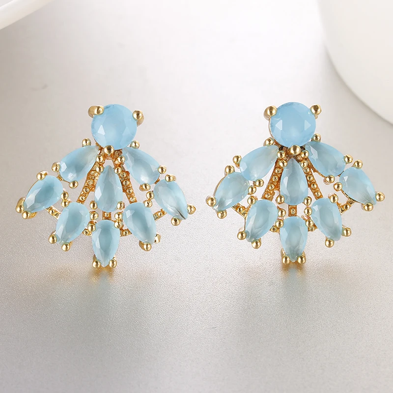 Женские классические серьги гвоздики с зеленым фианитом для вечеринок модные