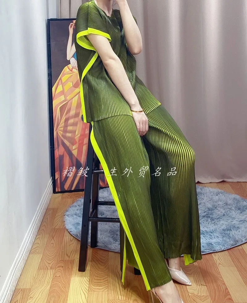 

HOT SELLING Miyake new Style short sleeve o-neck T-shirt in the fold full lenght trousers Gradient two-piece outfit IN STOCK