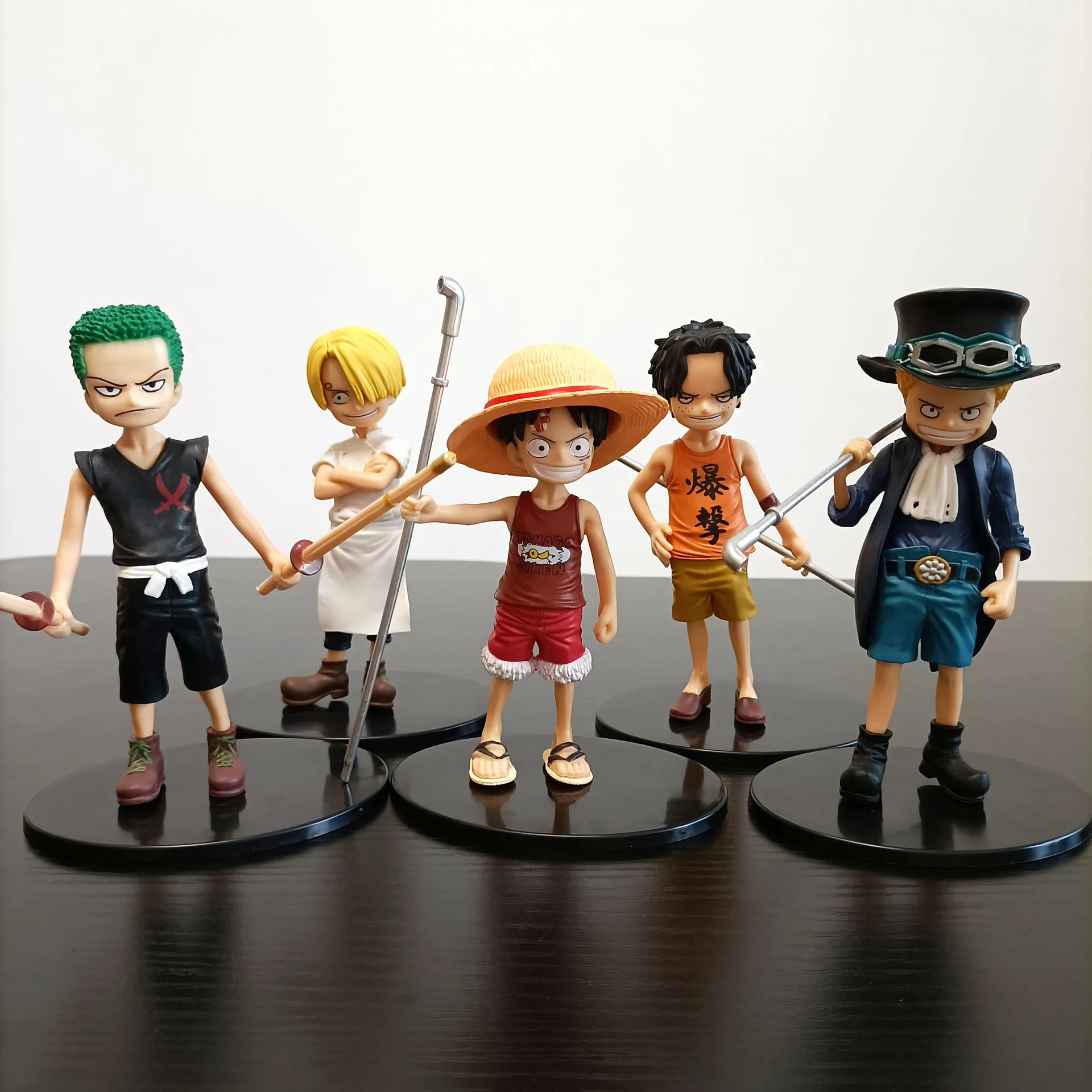 

Цельная фигурка 5 шт. детство Luffy Zoro Sanji Sabo Ace модель для украшения игрушка подарок коллекция хобби Рождественский подарок