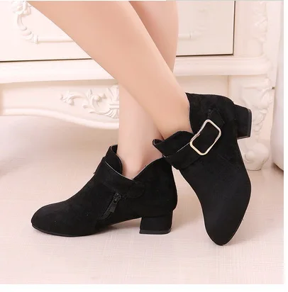 Новинка 2020 года Модные ботинки для девочек Кожаная спортивная обувь детей Теплые