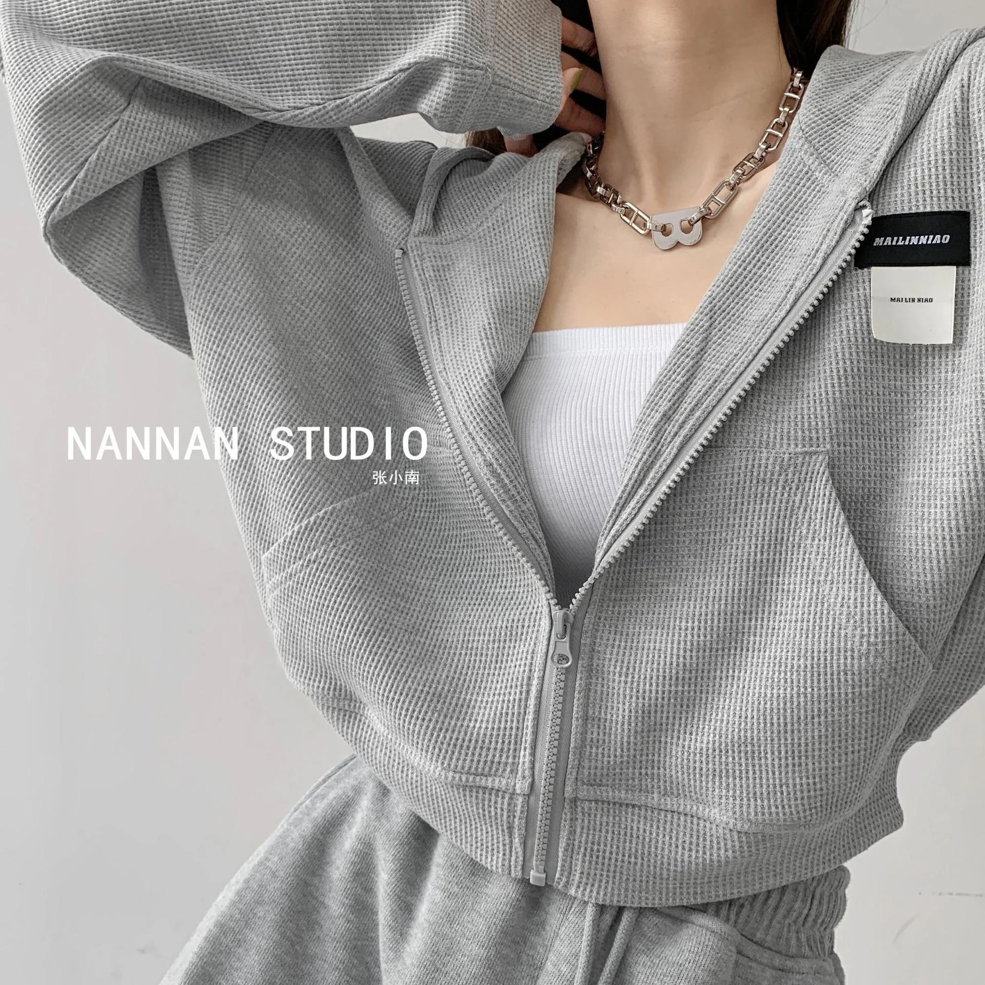 

Women's hooded loose sweater, short zipper sports coat, solid color label, Korean version, spring and autumn, 2021