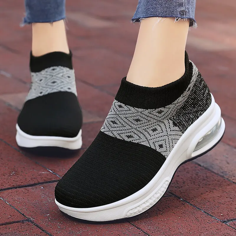 

Women Casual Shoes Fashion Stretch Fabric Walk Flat Shoes Lady Sneakers Shoes Tenis Feminino Shoes Lady Spring Slip-on Shoes
