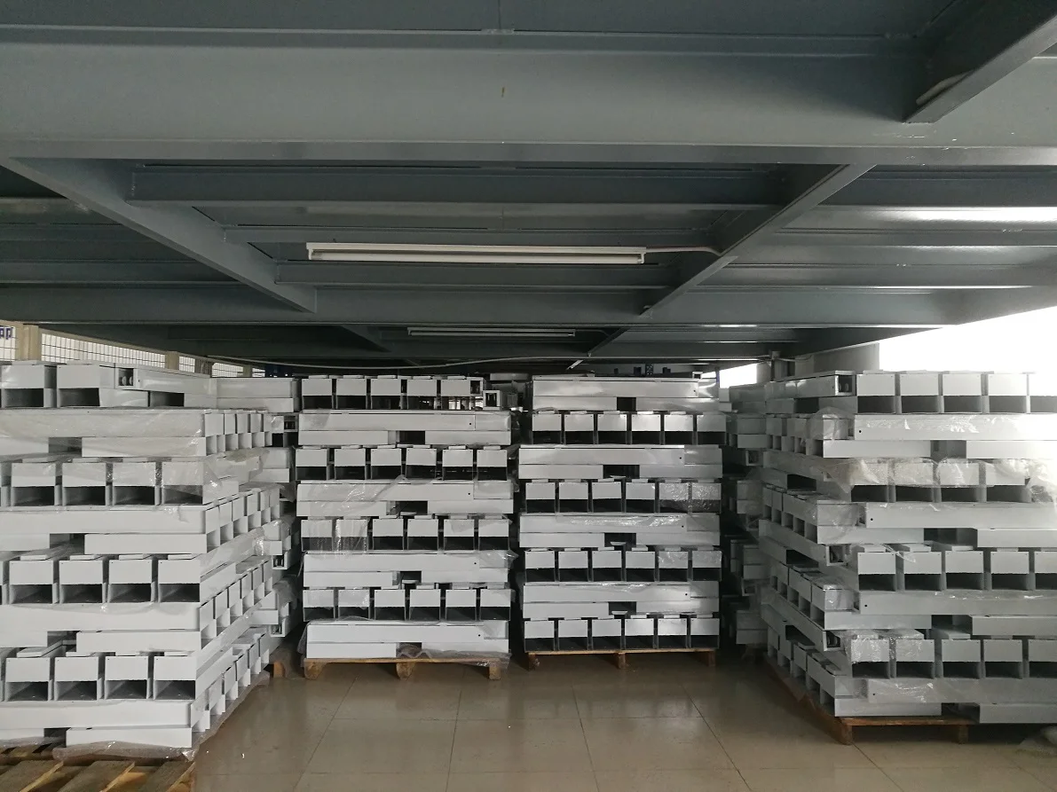 

Sterilization Movable UV Lamp Germicidal Trolley Air Sterilzing Germicidal Equipment 160W