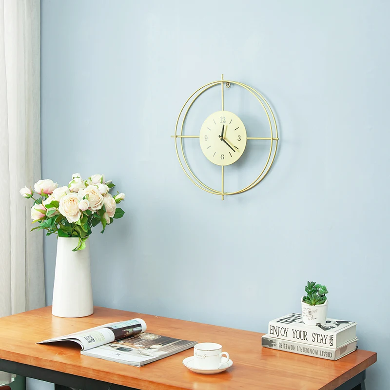

Nordic Personality Creative Modern Minimalist Light Luxury Clock Decoration Living Room Stylish Silent Clock Horloge Household