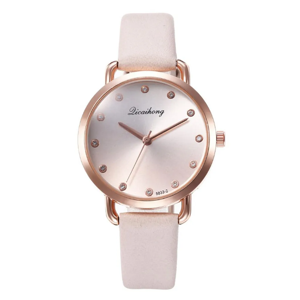 Модные женские часы с ремешком кварцевые со стразами студенческие модели