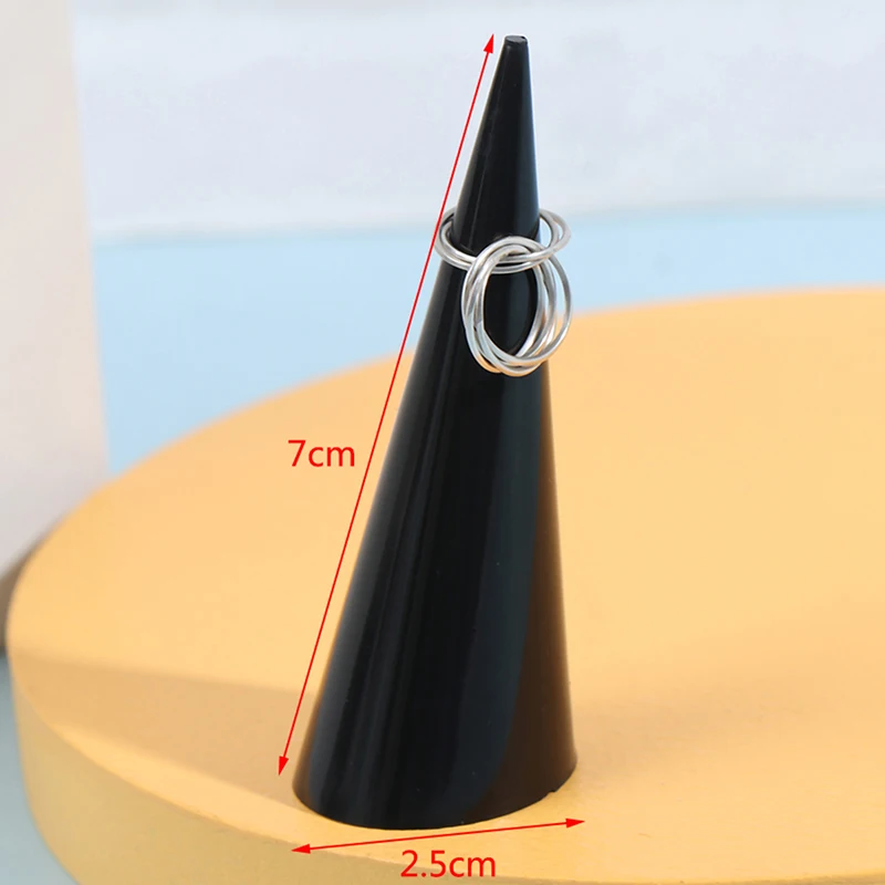 

Cone Shaped Acrylic Solid Ring Rack Display Rack Jewelry Rack