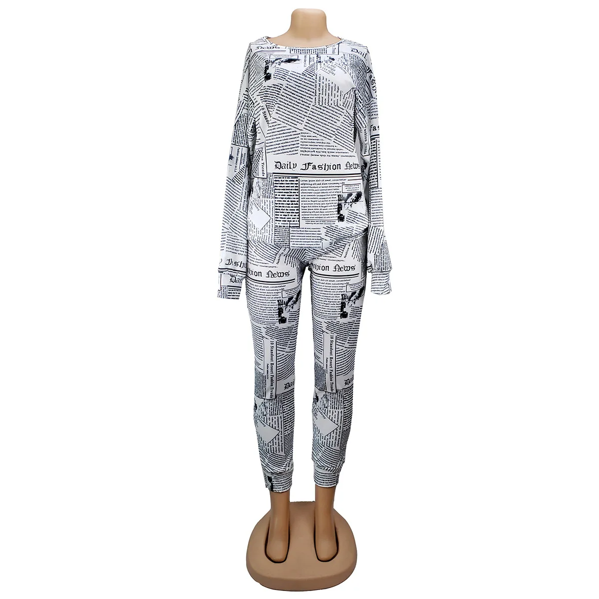

2021 New Women Fashion Newspaper Printing Set Long Sleeve T-shirt Two Piece Set Pants Suit