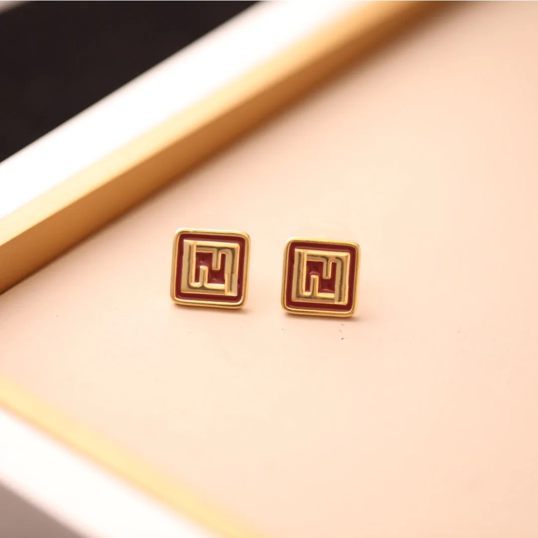 

B221 Brand C alphabet earrings with gold-plated labels and zircon micro-inlaid European and American fashion punk personality