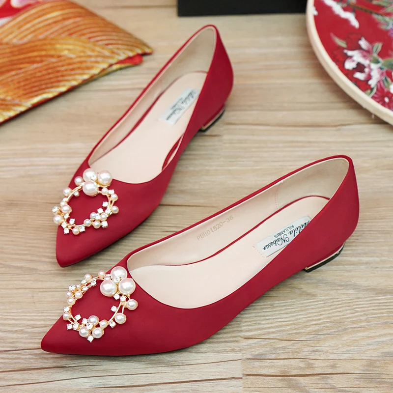 

Свадебные туфли для женщин на плоской подошве, новинка 2021, красное китайское платье-Ципао, атласные туфли для невесты, обувь для беременных ...