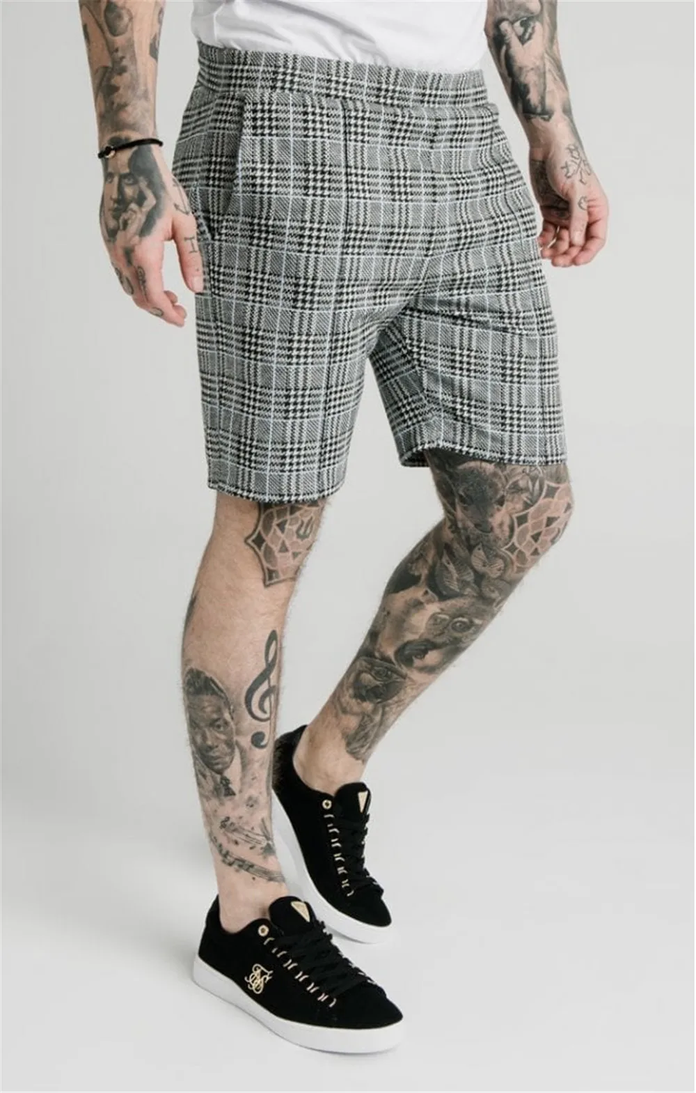

Summer Sport Shorts Men Running Fitness Basketball Training Stripes Five-Point Mens Shorts Quick Dry Loose Casual Sport Shorts