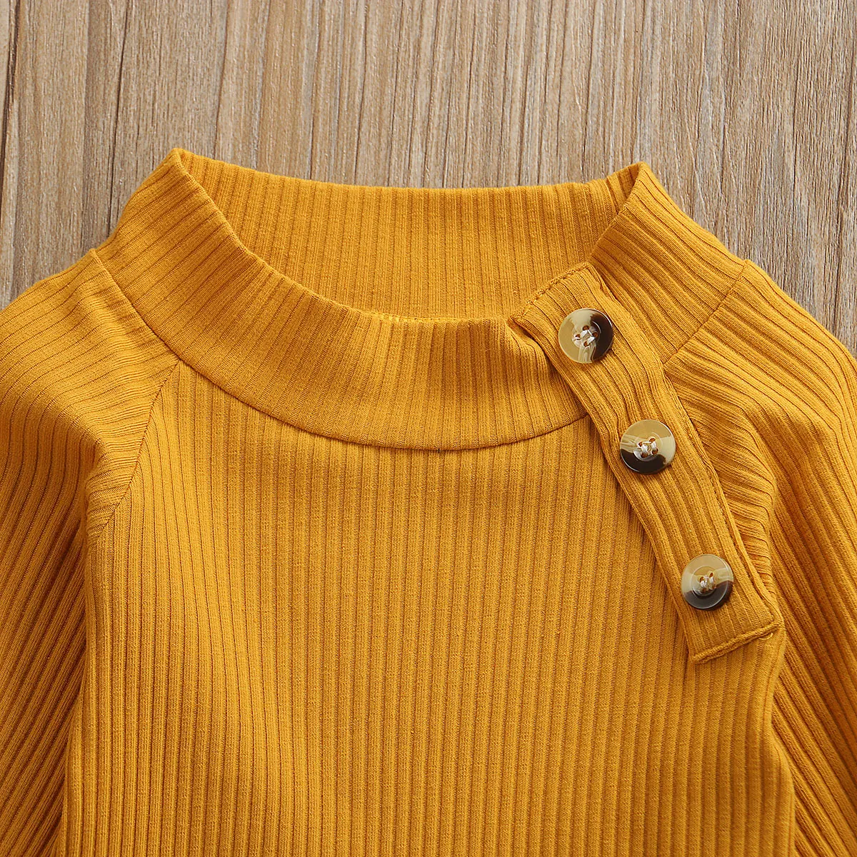 Детская трикотажная водолазка из ПУ кожи на возраст 1-6 лет | Мать и ребенок