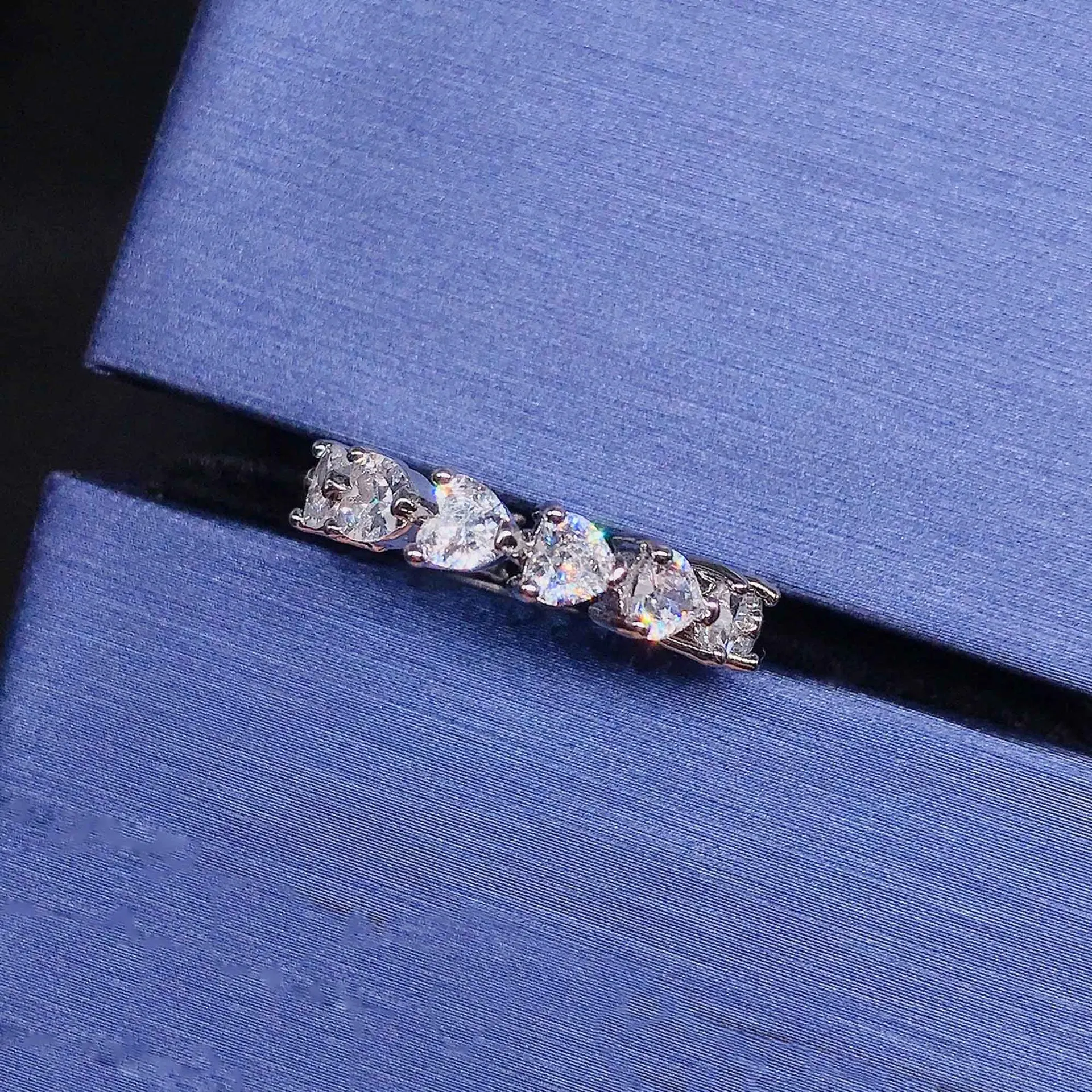 

Sterling Silver Rings For Women Single Row Heart Cubic Zirconia Trendy Fine Jewelry Bridal Wedding Ring Bijoux Drop Shipping