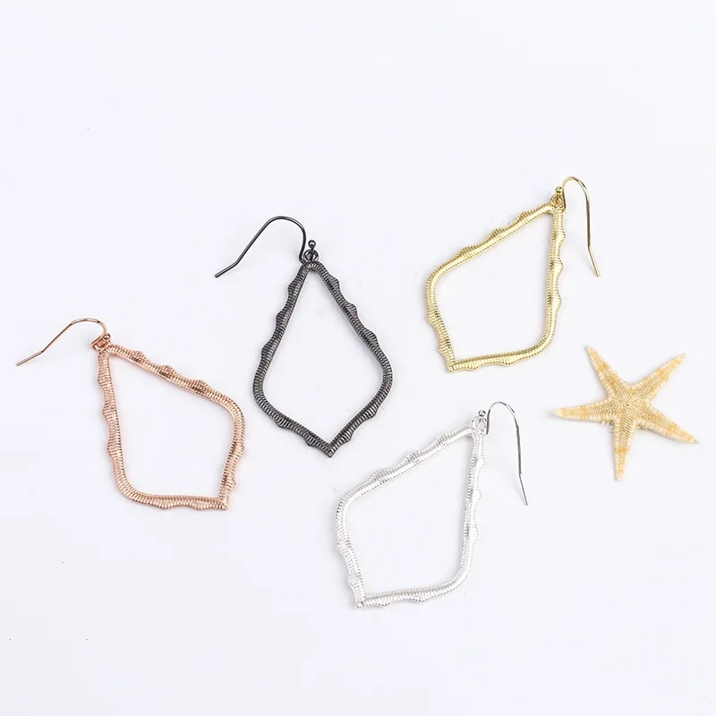 Высокое качество дизайнер оправа серьги капли с Модный Вдохновенный Ювелирная