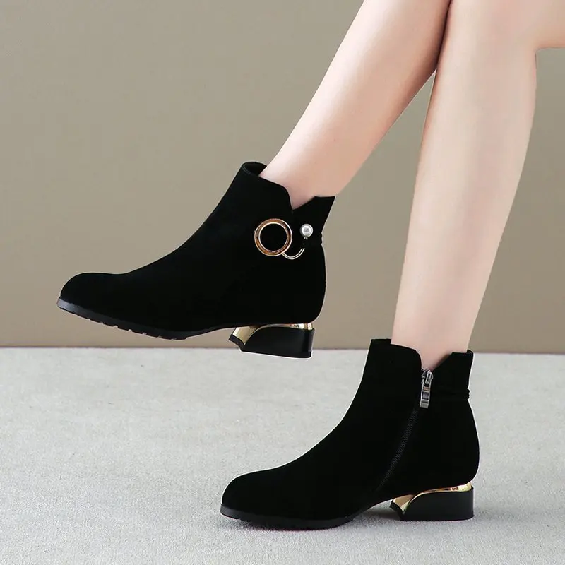 

2021 New autumn and winter new square heel ladies side zipper ankle boots plus size 43 plus velvet women's boots women's shoes